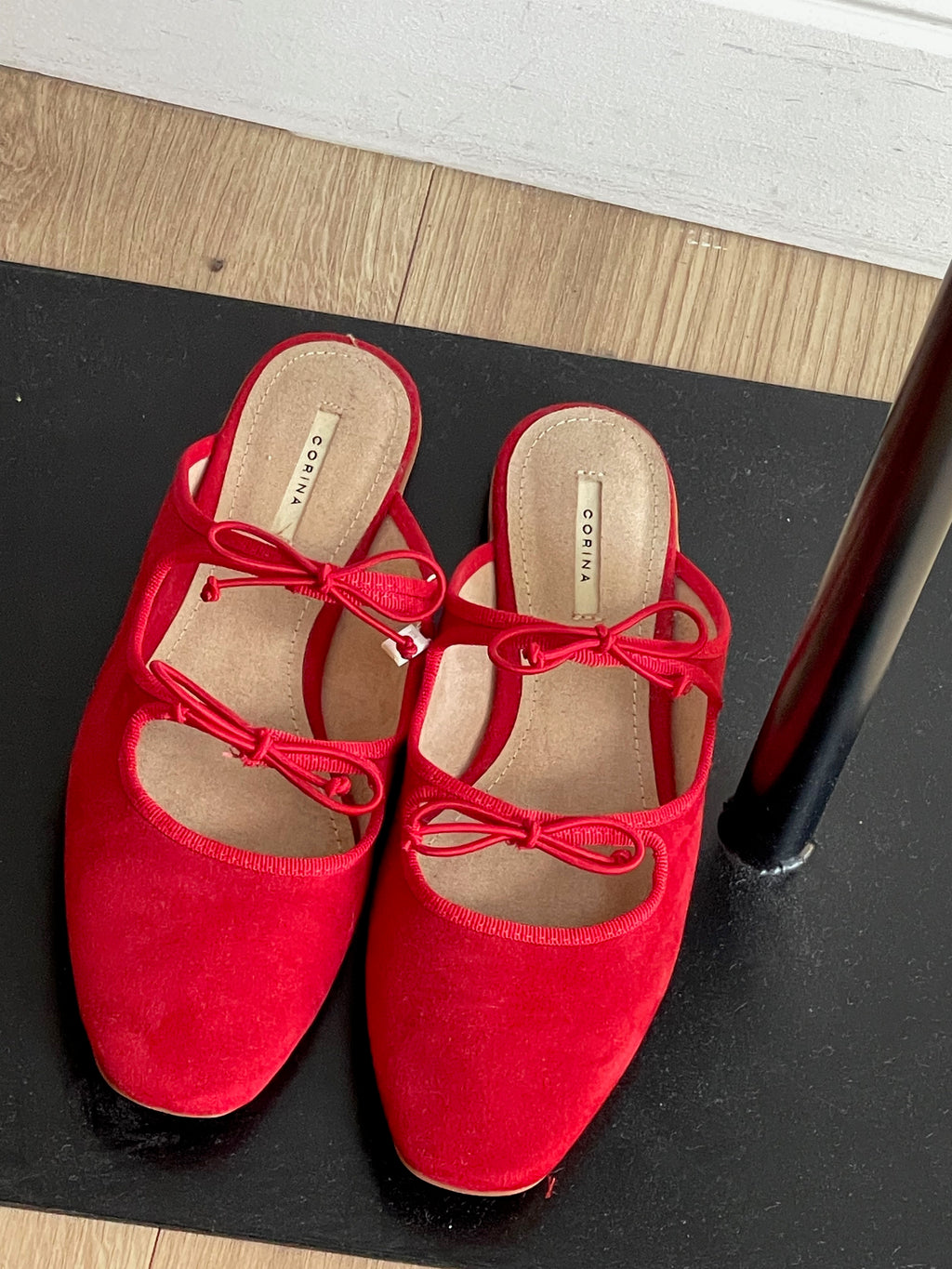 MULE ROJA