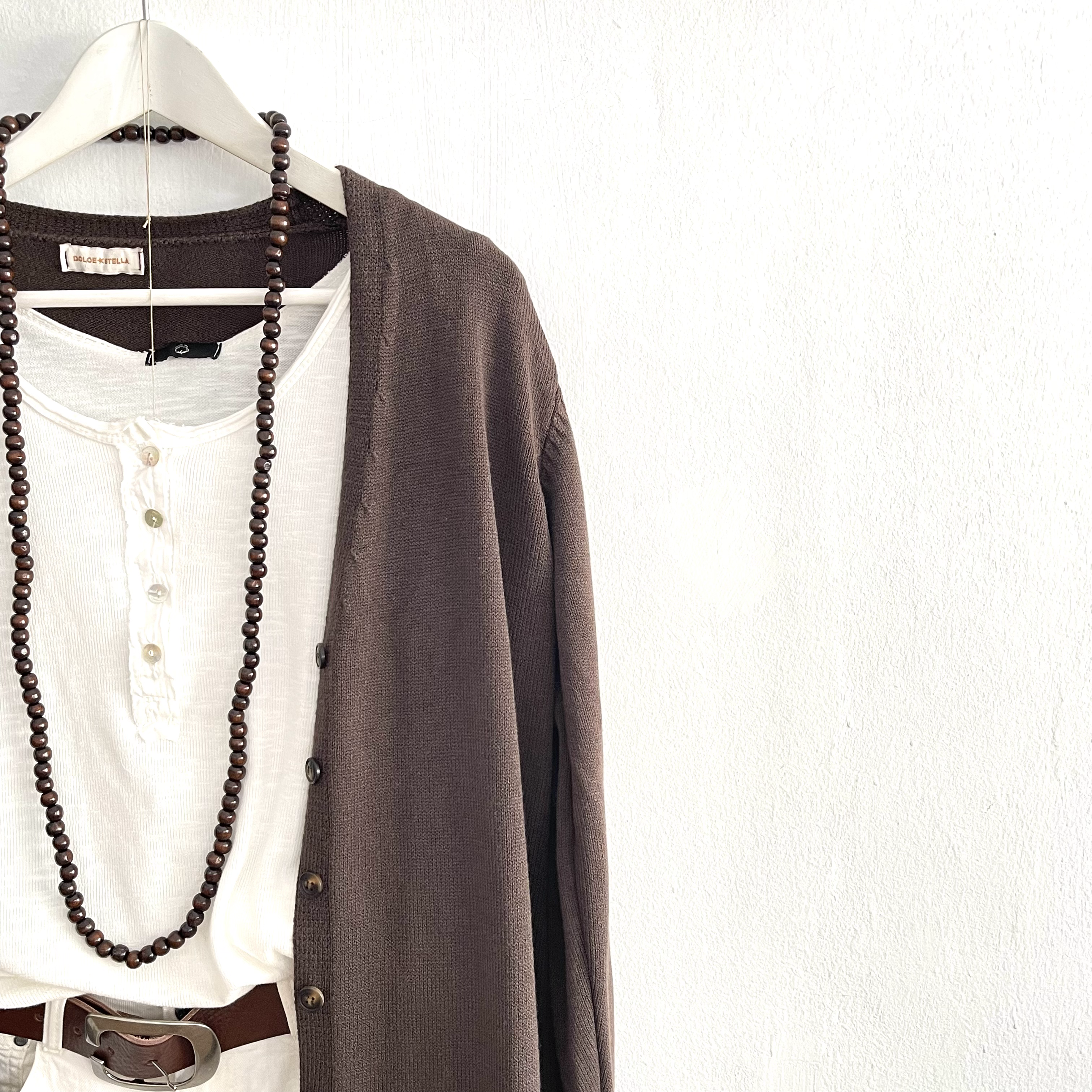 COLLAR BOLAS MADERA MARRÓN