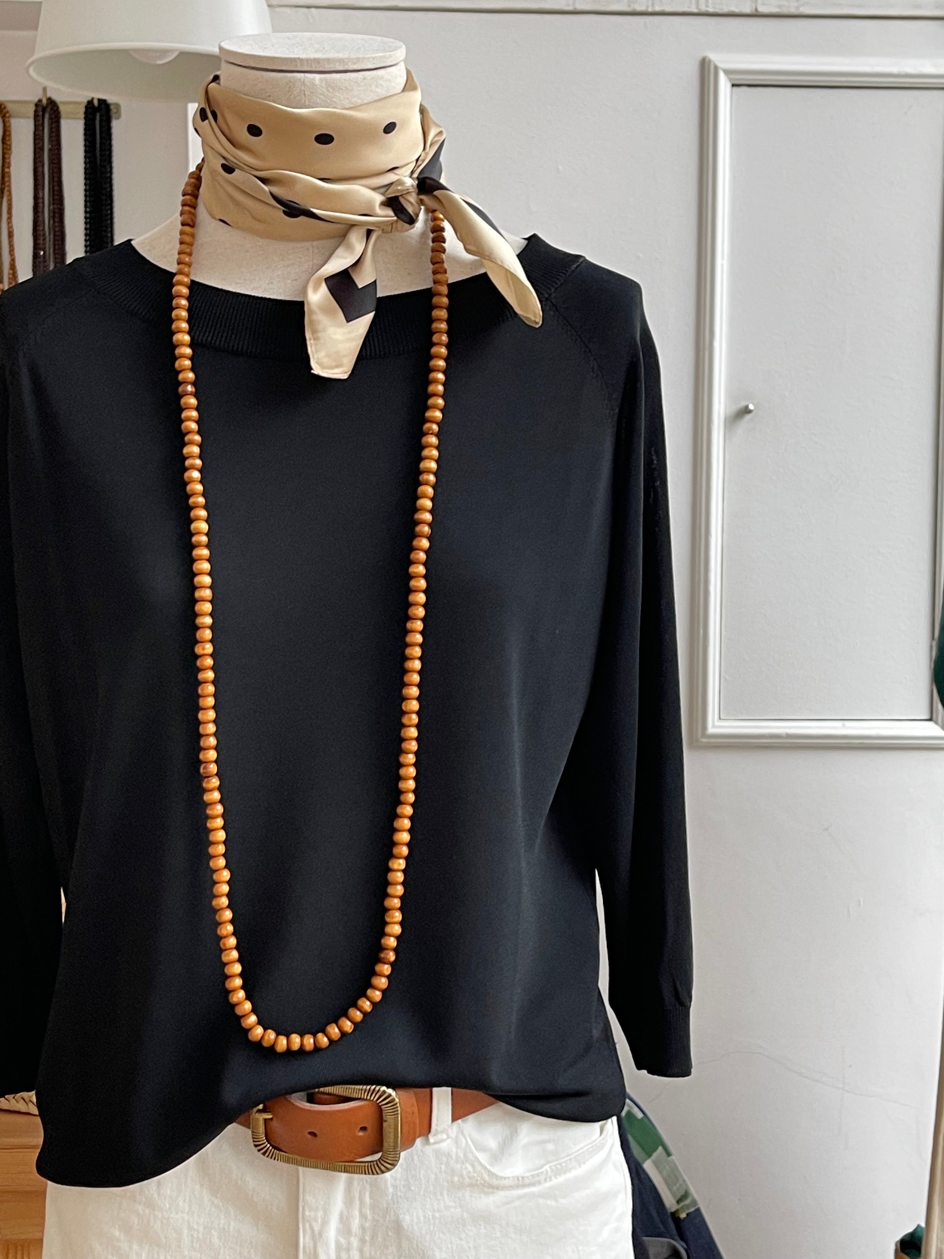 COLLAR BOLAS MADERA CAMEL