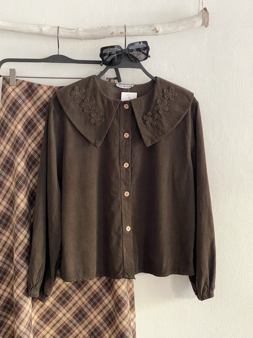 BLUSA CUELLO BORDADO