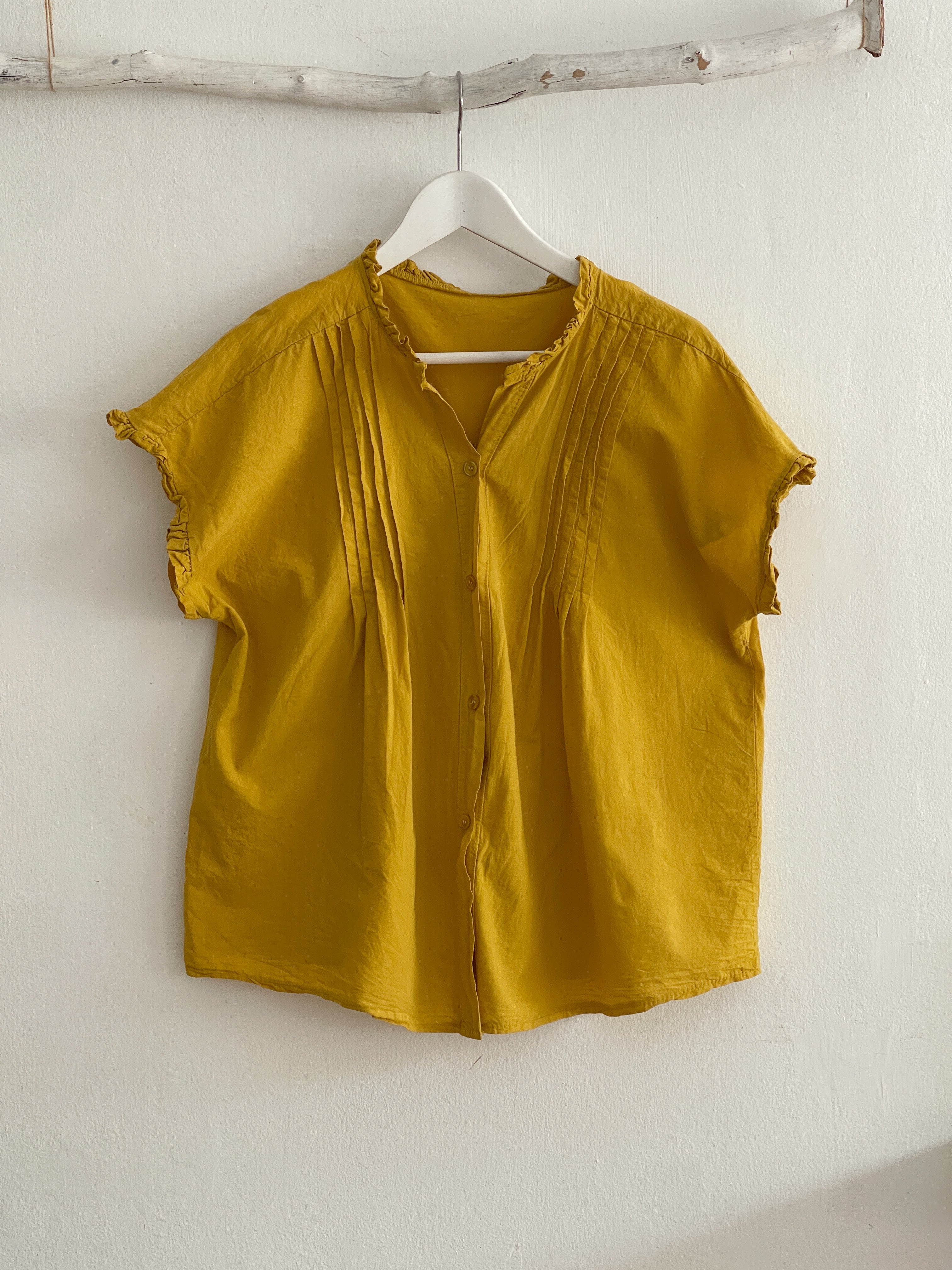 BLUSA CASSANDRA MOSTAZA